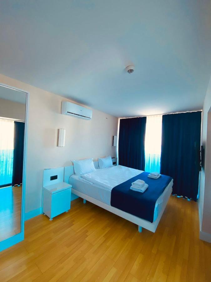 Orbi City Sea View Hotel In Batoemi Buitenkant foto
